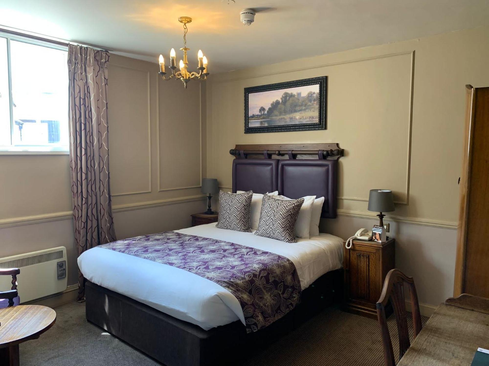 טאוצ'סטר Saracens Head Hotel By Greene King Inns מראה חיצוני תמונה