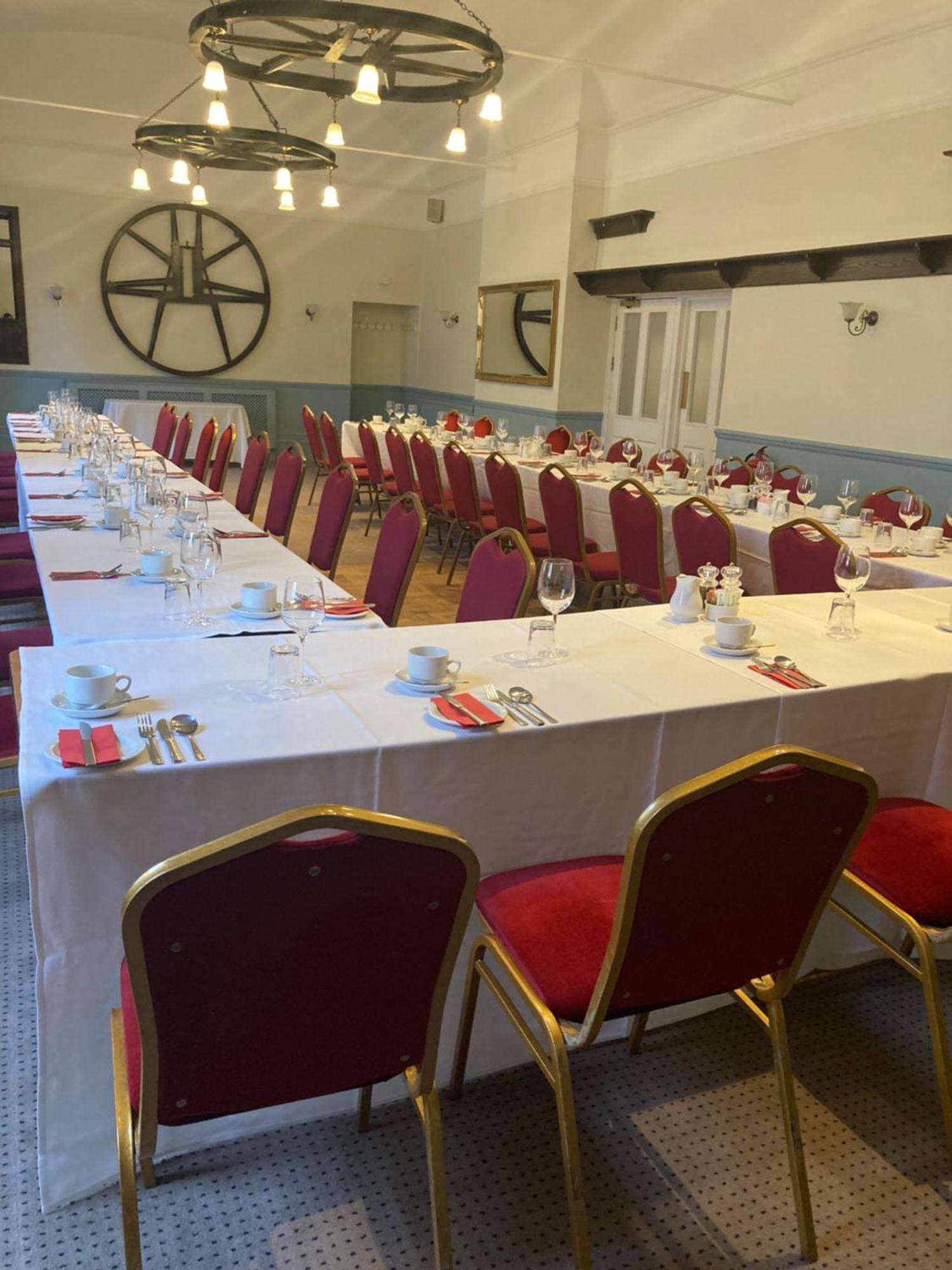 טאוצ'סטר Saracens Head Hotel By Greene King Inns מראה חיצוני תמונה