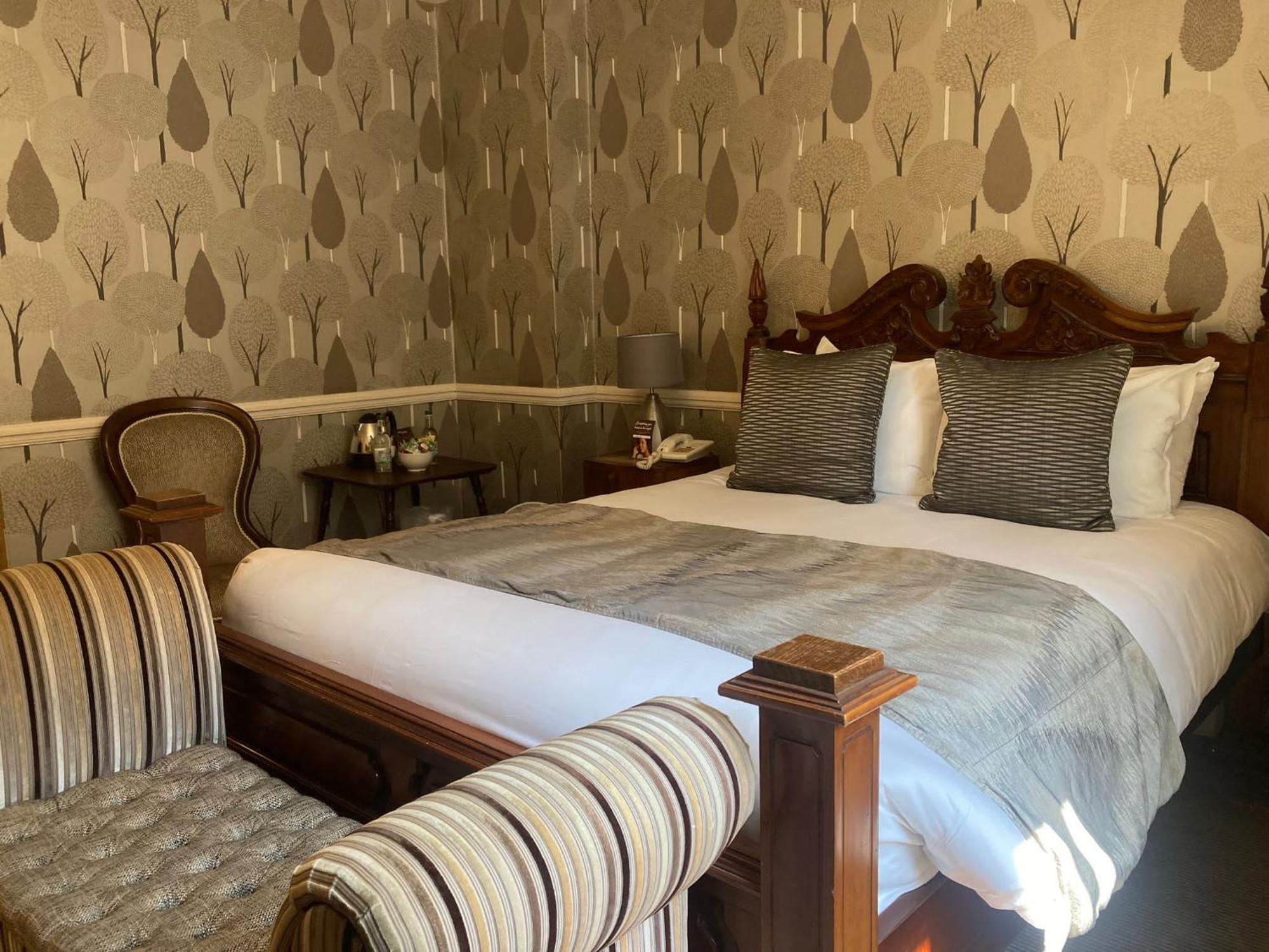 טאוצ'סטר Saracens Head Hotel By Greene King Inns מראה חיצוני תמונה